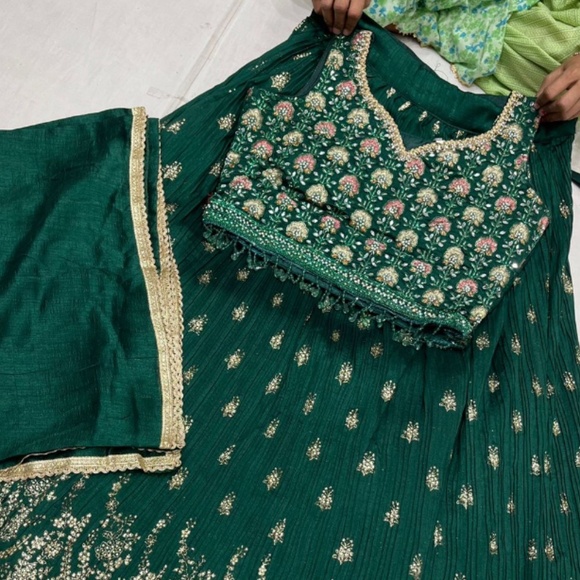 Elegant Mutli Color Floral Embroidered Lehenga Choli - Picture 1 of 2